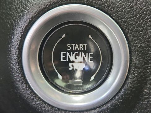 Used 2021 Chevrolet Silverado 1500 RST image 41