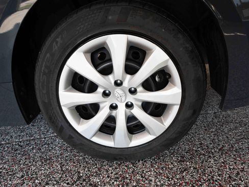 Used 2025 Toyota Corolla LE FWD image 28