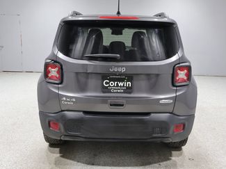 Used 2019 Jeep Renegade Latitude w/ Cold Weather Group AWD/4WD video 3