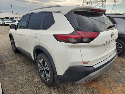 Used 2022 Nissan Rogue SV w/ SV Premium Package FWD image 4