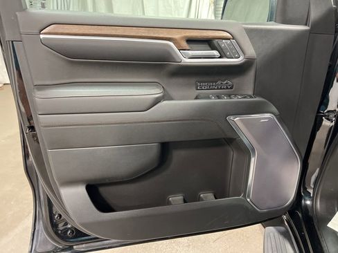 Used 2023 Chevrolet Silverado 1500 High Country w/ Max Trailering Package image 28