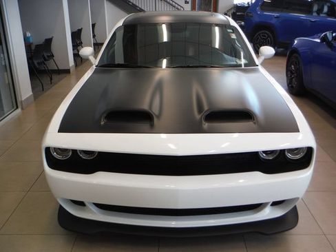Used 2022 Dodge Challenger SRT Hellcat RWD image 2
