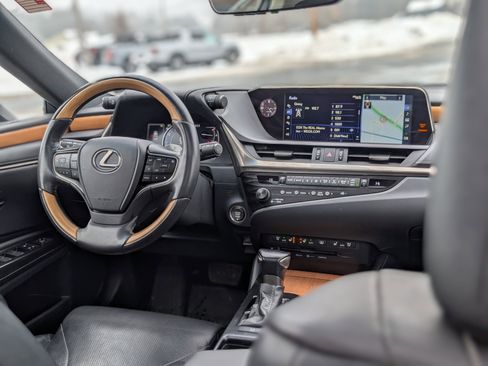 Used 2019 Lexus ES 350 Luxury image 15