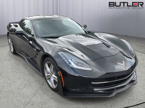 Used 2016 Chevrolet Corvette Stingray Coupe RWD image 1