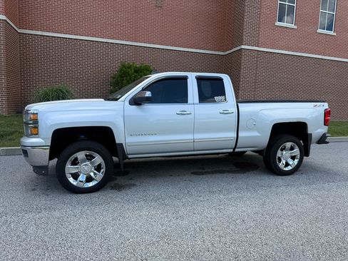 Used 2015 Chevrolet Silverado 1500 LTZ Z71 w/ LTZ Plus Package AWD/4WD image 5