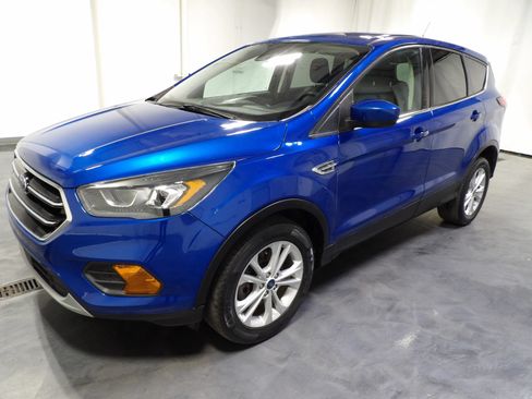 Used 2019 Ford Escape SE AWD/4WD image 3