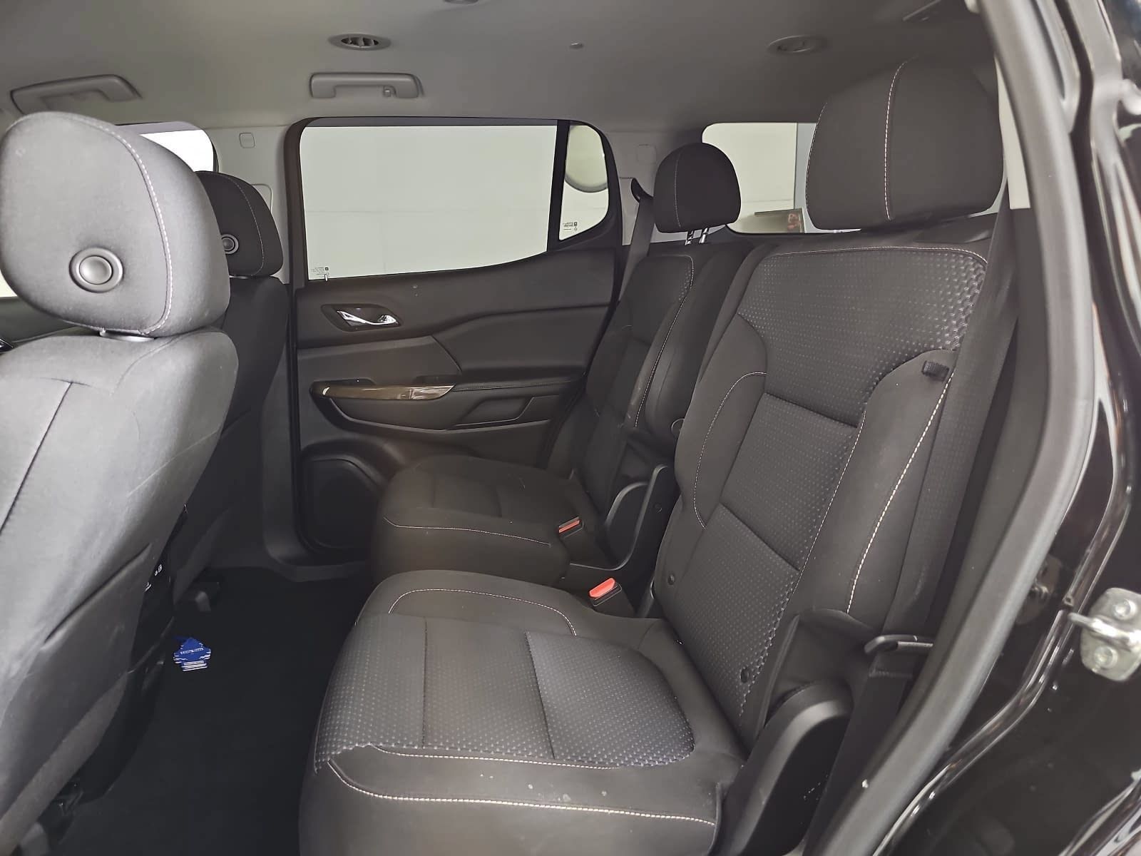 Used 2023 GMC Acadia SLE w/ Driver Convenience Package FWD image 14