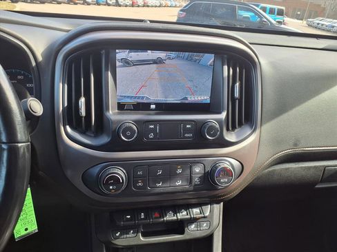 Used 2022 GMC Canyon AT4 image 23