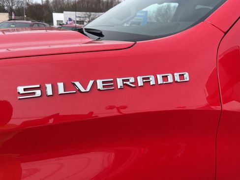 Used 2024 Chevrolet Silverado 1500 LT image 5