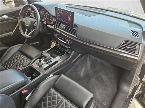 Used 2023 Audi SQ5 Prestige image 21