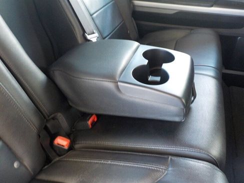 Used 2014 Toyota Tundra Limited w/ Limited Premium Package image 31