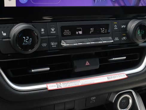 New 2026 Toyota Grand Highlander FWD image 20
