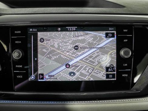 Used 2023 Volkswagen Taos SEL image 10