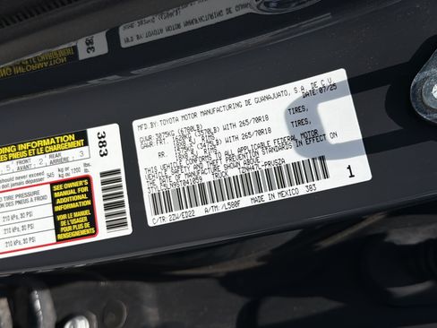 Certified 2025 Toyota Tacoma TRD Pro AWD/4WD image 32