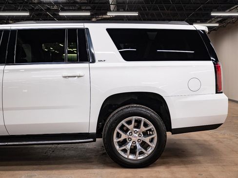 Used 2019 GMC Yukon XL SLT AWD/4WD image 30