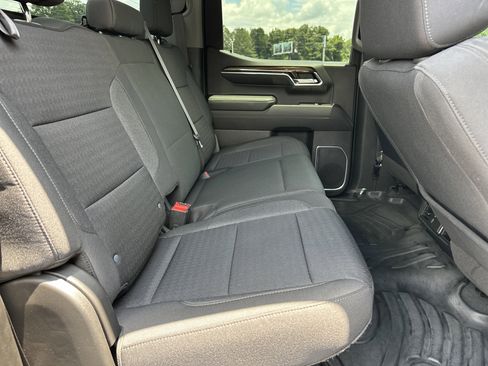 Used 2023 Chevrolet Silverado 1500 LT Trail Boss w/ Protection Package AWD/4WD image 16
