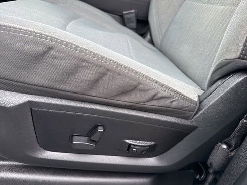 Used 2024 RAM 2500 Big Horn image 16