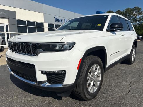 Used 2023 Jeep Grand Cherokee L Limited AWD/4WD image 1
