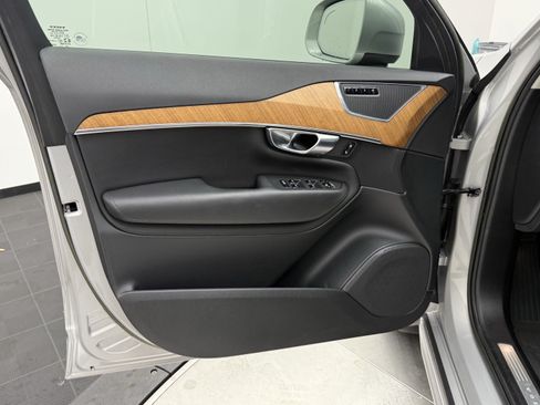 Certified 2023 Volvo XC90 B6 Plus w/ Protection Package Premier AWD/4WD image 10