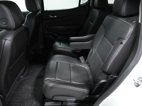 Used 2023 GMC Acadia SLT AWD/4WD image 24