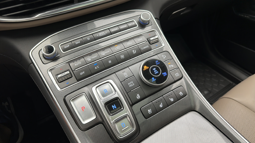 Used 2023 Hyundai Santa Fe Limited AWD/4WD image 20