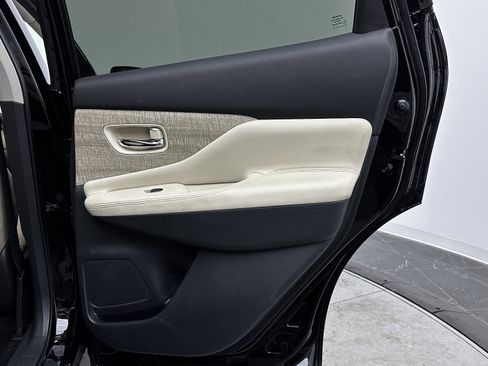 Used 2021 Nissan Murano SV image 31