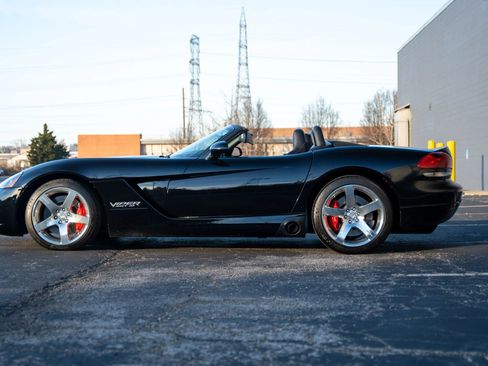 Used 2006 Dodge Viper SRT-10 image 18