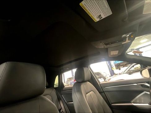 Certified 2022 Audi Q3 2.0T Premium image 22