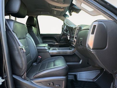 Used 2015 GMC Sierra 2500 Denali w/ Duramax Plus Package AWD/4WD image 8