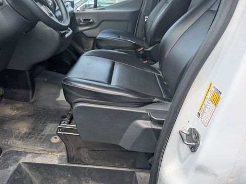 Used 2024 Ford Transit 250 148 Medium Roof RWD image 9