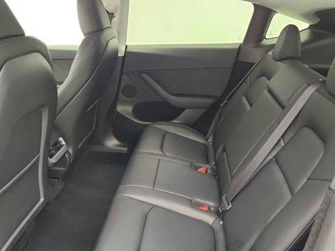 Used 2024 Tesla Model Y Long Range RWD image 24