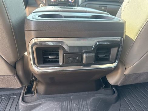 Used 2022 GMC Sierra 1500 SLT image 34