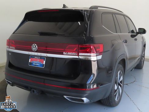 Used 2024 Volkswagen Atlas SE FWD image 3