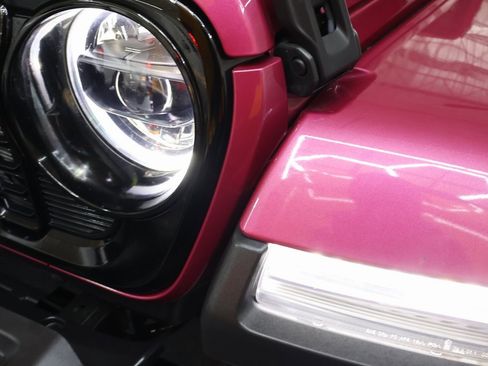 Used 2024 Jeep Gladiator Sport image 28