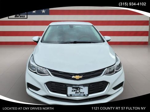 Used 2016 Chevrolet Cruze LS FWD image 2