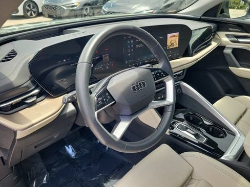 Certified 2025 Audi Q5 Premium Plus w/ Premium Plus AWD/4WD image 17