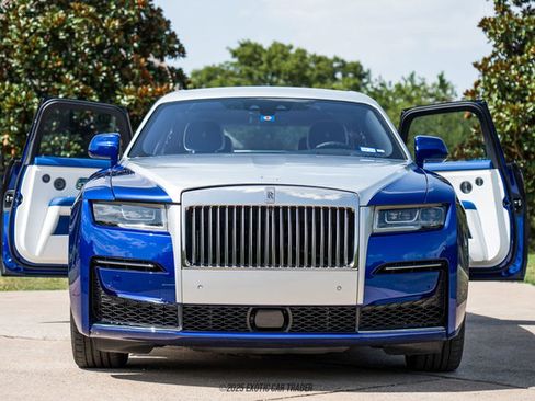 Used 2023 Rolls-Royce Ghost w/ Ghost Package image 15