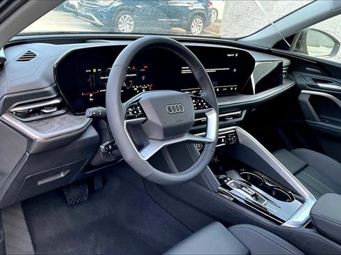 New 2025 Audi Q5 Premium Plus w/ Premium Plus image 8