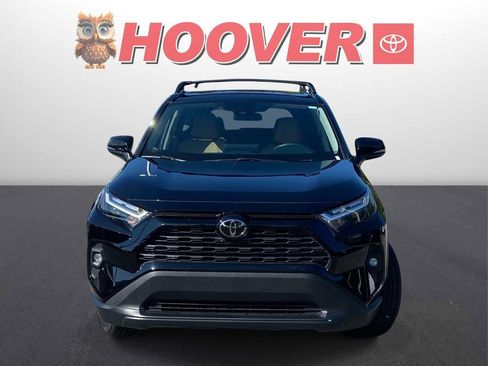 Used 2025 Toyota RAV4 XLE Premium w/ Weather Package FWD image 8