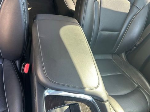 Used 2021 Buick Enclave Avenir w/ Avenir Technology Package FWD image 39