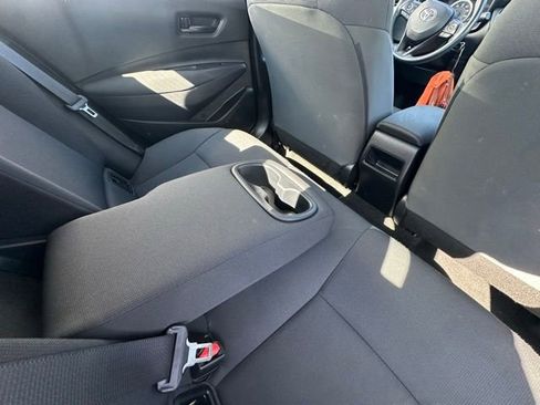 Used 2022 Toyota Corolla LE image 13