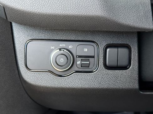 Used 2026 Mercedes-Benz Sprinter 2500 image 17