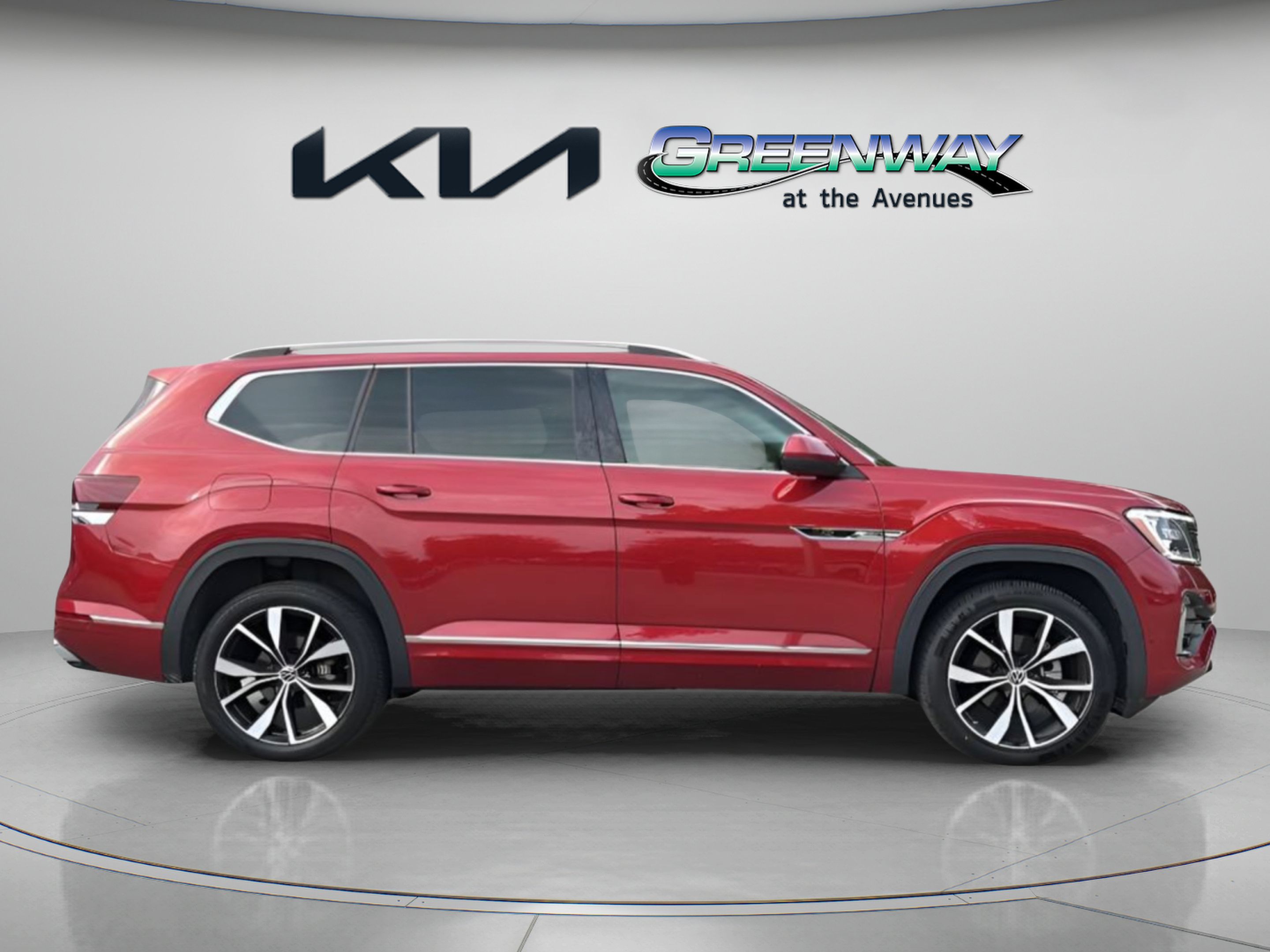 Used 2024 Volkswagen Atlas SEL Premium R-Line AWD/4WD image 7