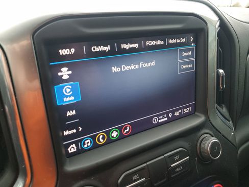 Used 2021 Chevrolet Silverado 1500 LT Trail Boss w/ Convenience Package II image 21