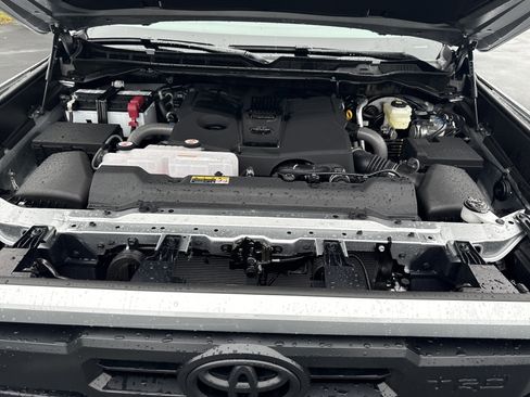 New 2026 Toyota Tundra Limited w/ TRD Off-Road Package AWD/4WD image 37