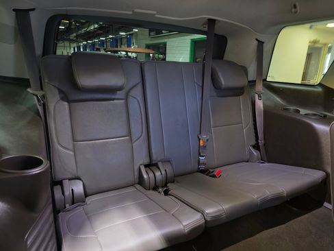 Used 2017 GMC Yukon Denali w/ Open Road Package image 19