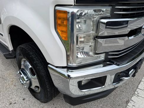 Used 2017 Ford F350 Lariat w/ Tow Technology Bundle AWD/4WD image 18