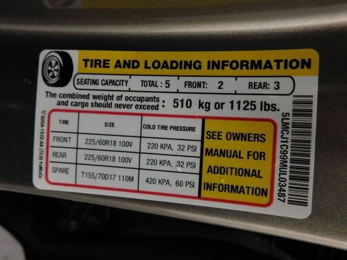 Used 2021 Lincoln Corsair FWD w/ Equipment Group 101A image 38