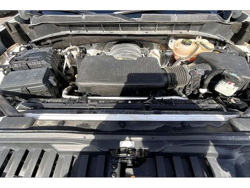 Used 2023 Chevrolet Silverado 1500 LTZ image 11