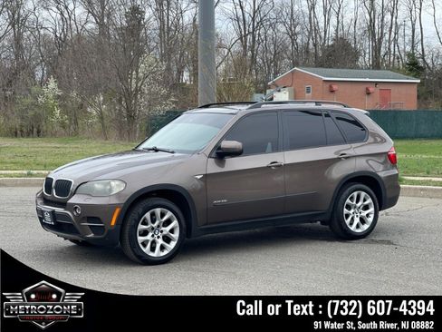 Used 2011 BMW X5 xDrive35i w/ Technology Pkg AWD/4WD image 5